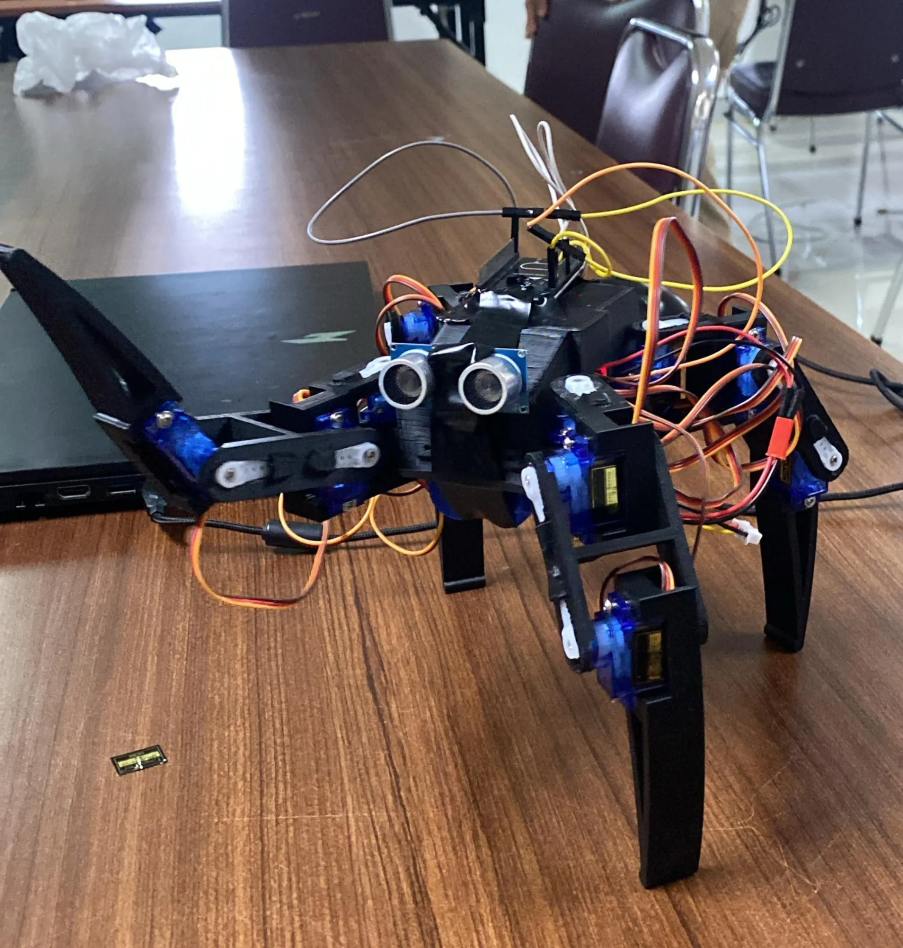 12-DOF Quadruped Robot